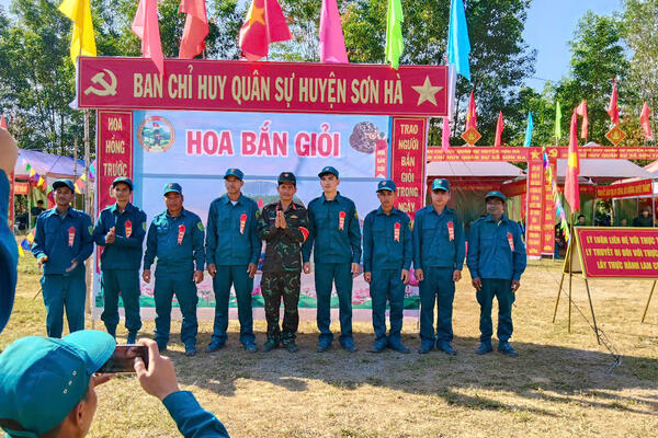 BCH Quân sự xã Sơn Bao tham gia huấn luyện dân quân năm 2025